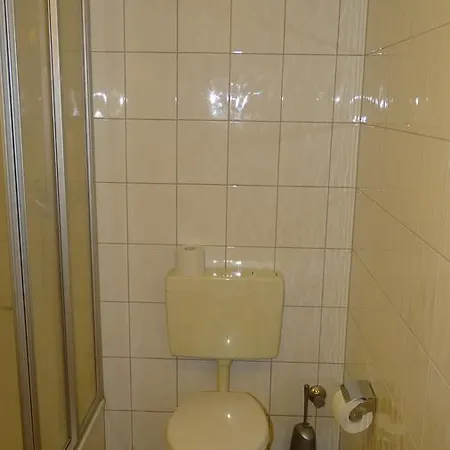 Gasthaus Schnuff 2 Dusseldorf