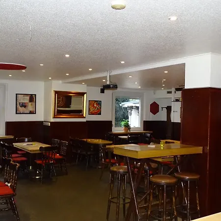 Gasthaus Schnuff 2 Inn *